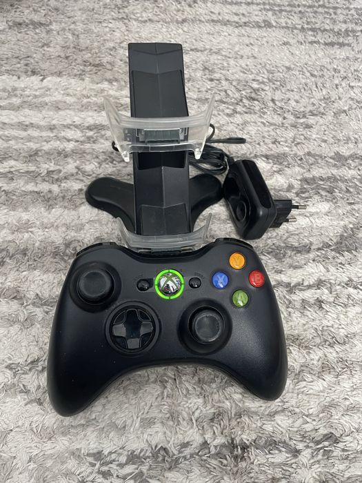 Kit Controler Xbox 360 maneta si statie incarcare