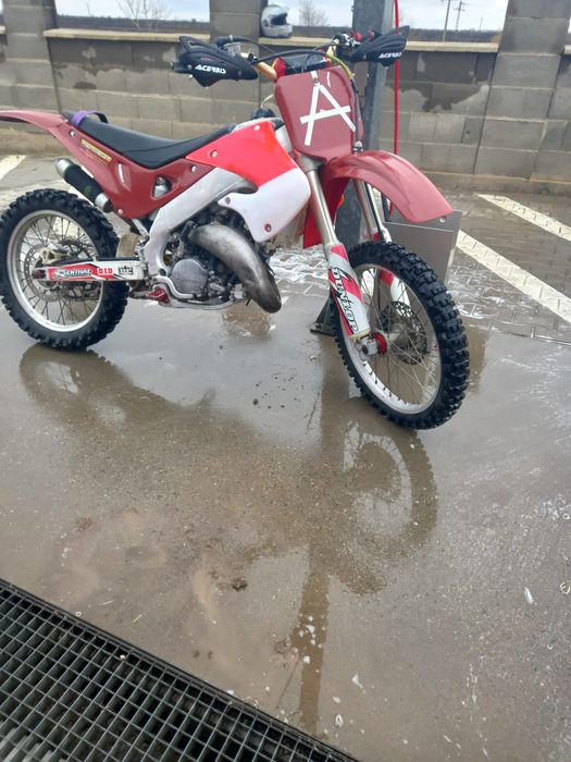 125cc power 2t  piston,  biela. Discuri. Ambreiaj  au 70 ore.