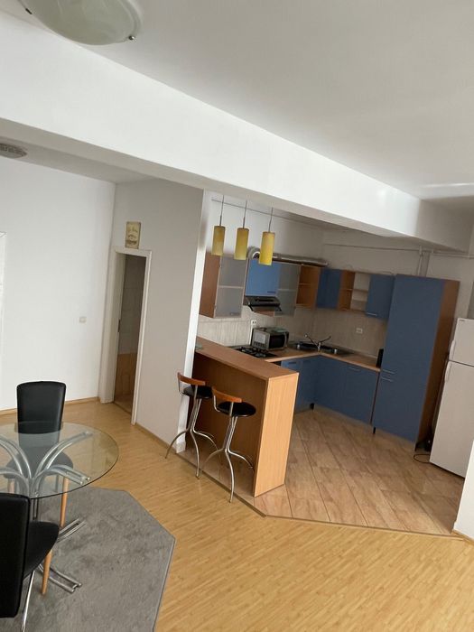 Închiriez apartament 2 camere Complexul Studențesc