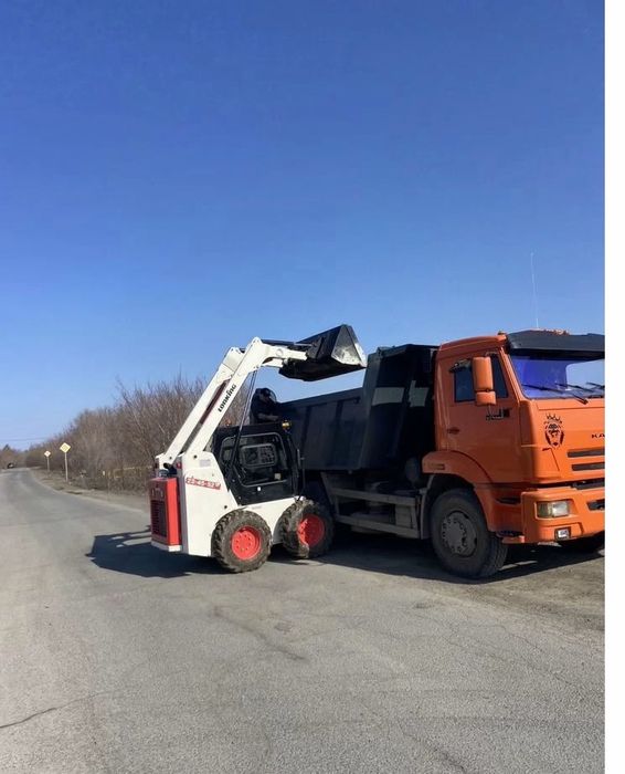 Вывоз грунта, мусора. Доставка Сникерс, ПГС, песка. КАМАЗ 15т