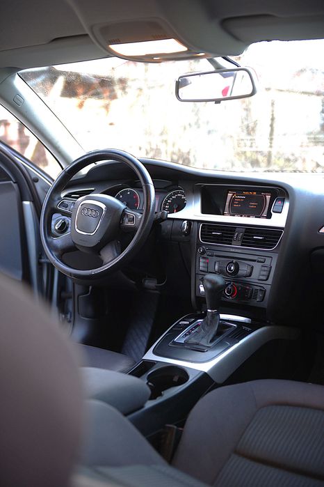 vand audi  A4 avant argintiu