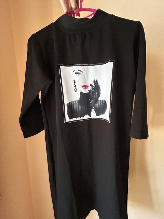 Красива дамска рокля