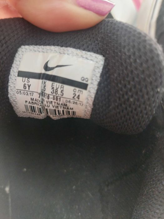 Велурени дамски маратонкиNike/SB 38.5 номер