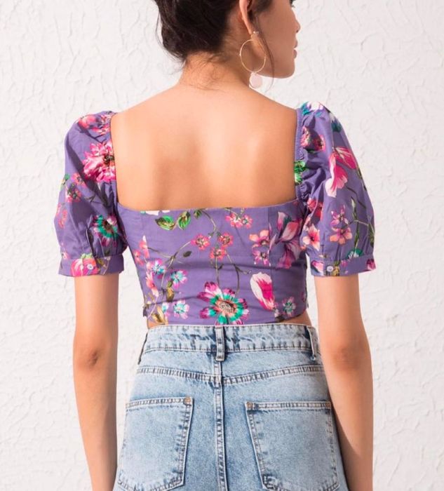 Флорален къс топ