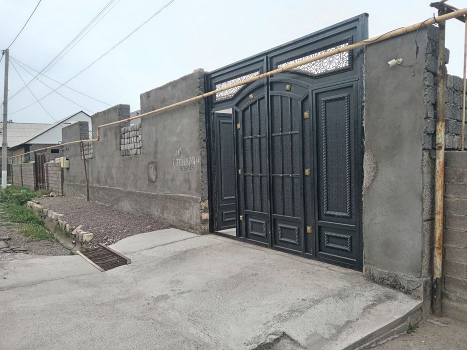 Uy sotiladi Srochna.O'zimniki