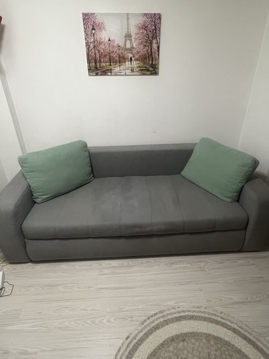 Vând canapea extensibila pentru doua persoane , pret 1500 iasi jud ias