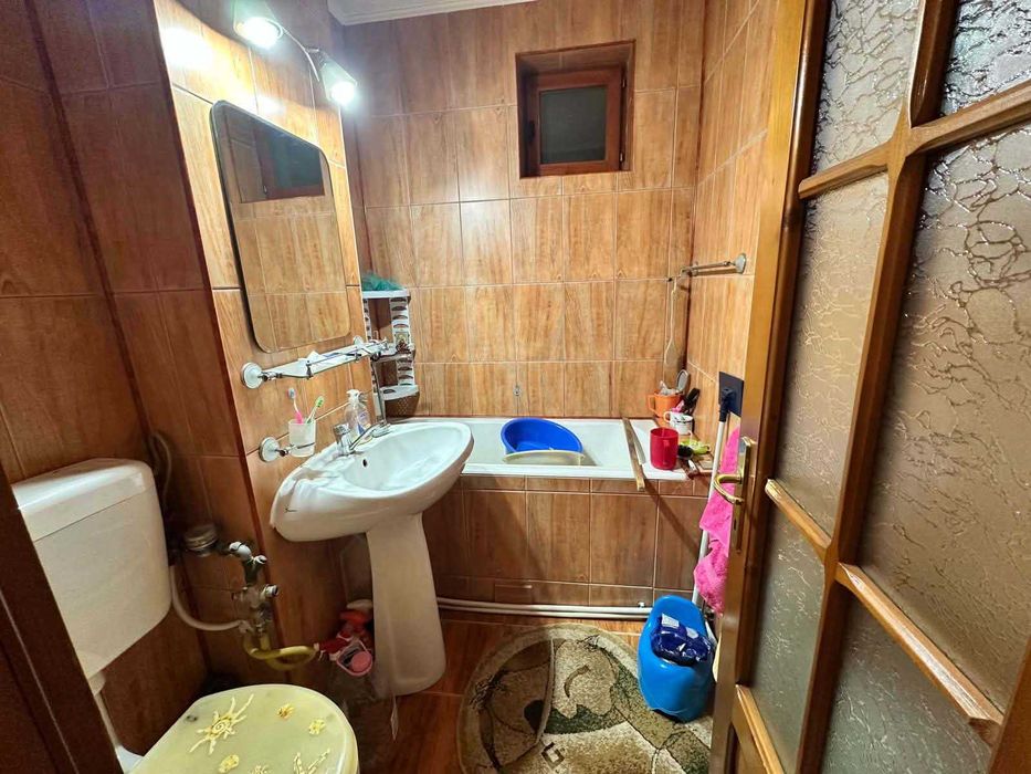 Vand apartament 2 camere 50mp + mansarda Campulung Muscel