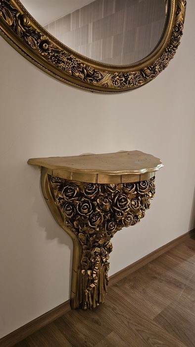 Конзола с огледало