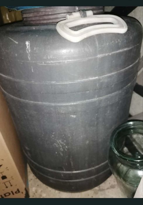Vand butoi de varza/ compost
