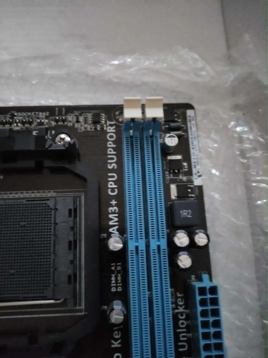 ASUS M5A78L-M LX socket am3+