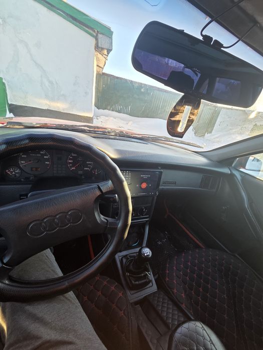 Продаю ауди 80 б4