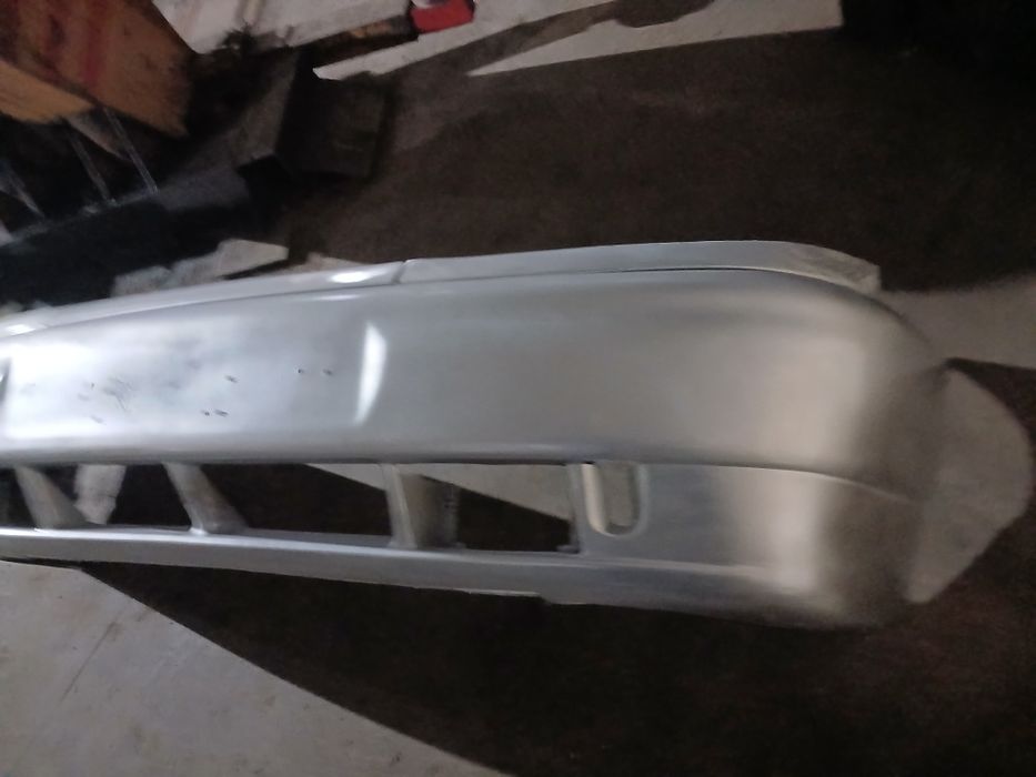 Продам бампер на ваз 2110