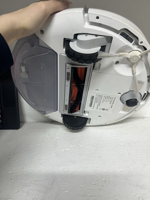 Робот пылесос