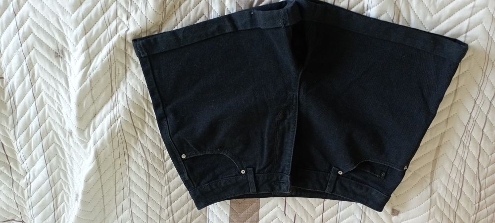 Нови къси панталони