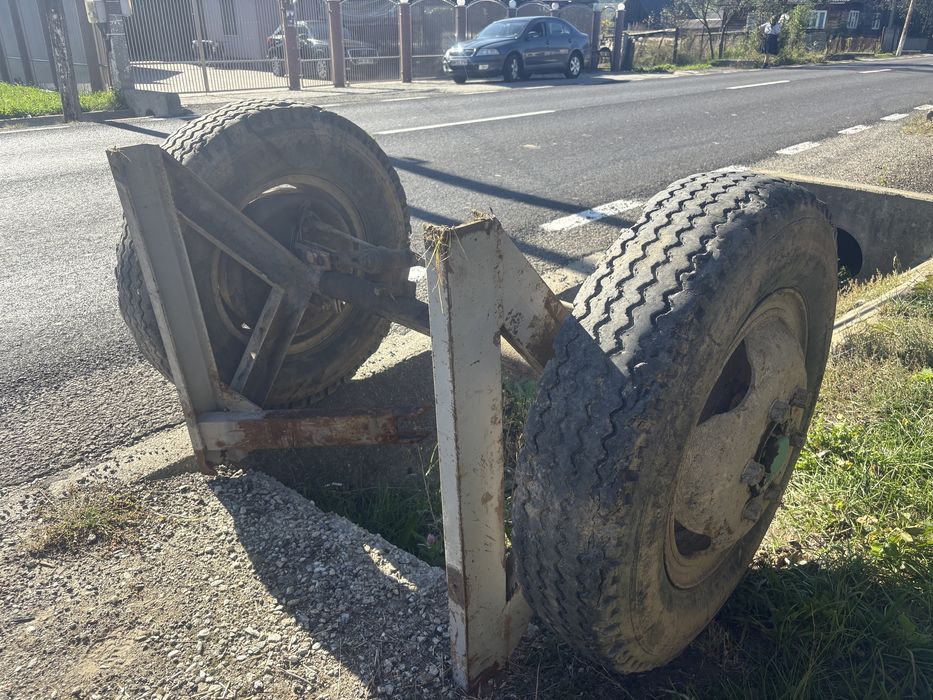 Vând Axa de Remorcă cu frânare