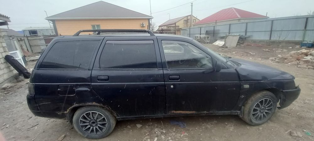 автомобиль ваз2111