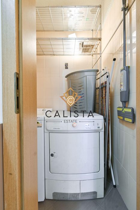 Дава се под наем Двустаен апартамент в София, Център - 62 кв.м за 697.17 € - Снимка #9