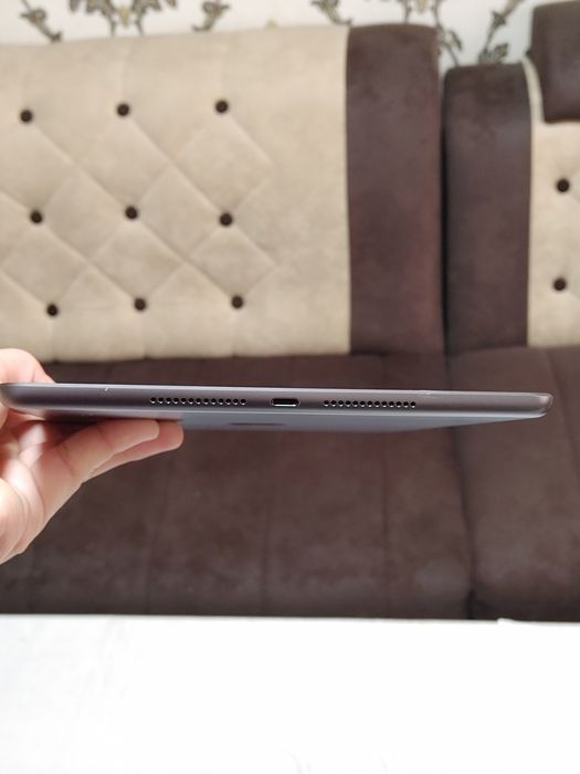Ipad 9 avlod ideal holatda yangi