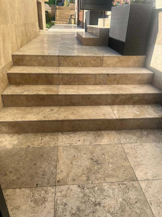 Промоция Травертин беж  плочи 1.2/61/40.6 - 19 Евро кв.м. с ДДС