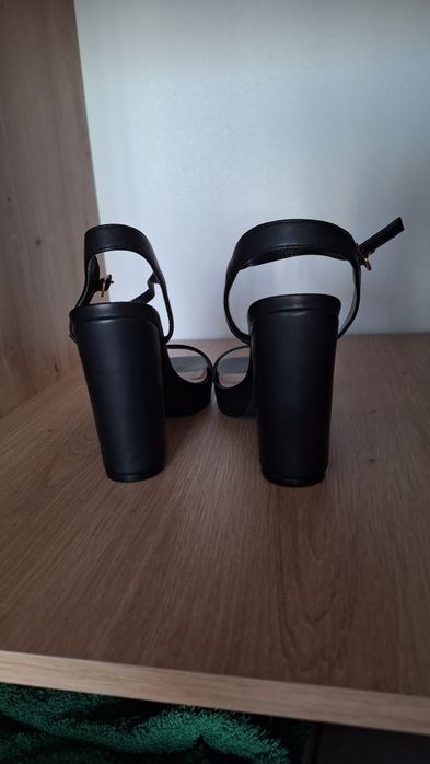 Sandale dama marimea 38