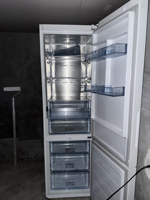 Холодильник SAMSUNG