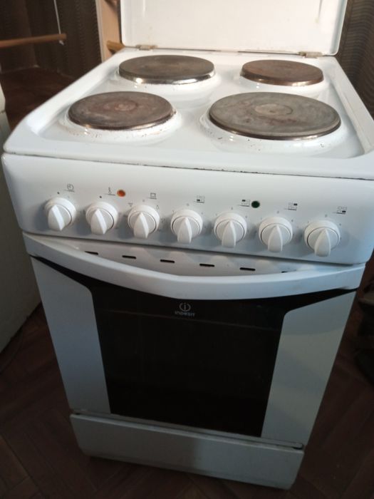 Электрическая плита
