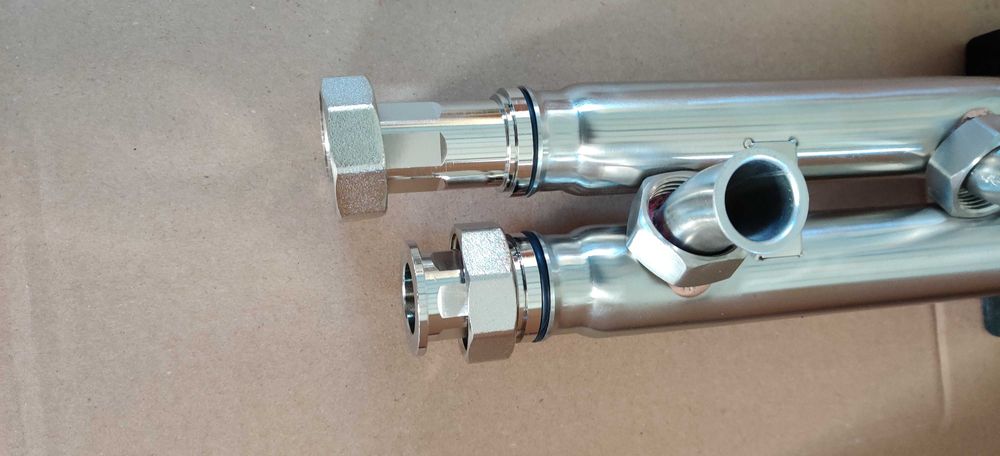 Distribuitor colector pentru 3 grupuri de pompare inox centrala