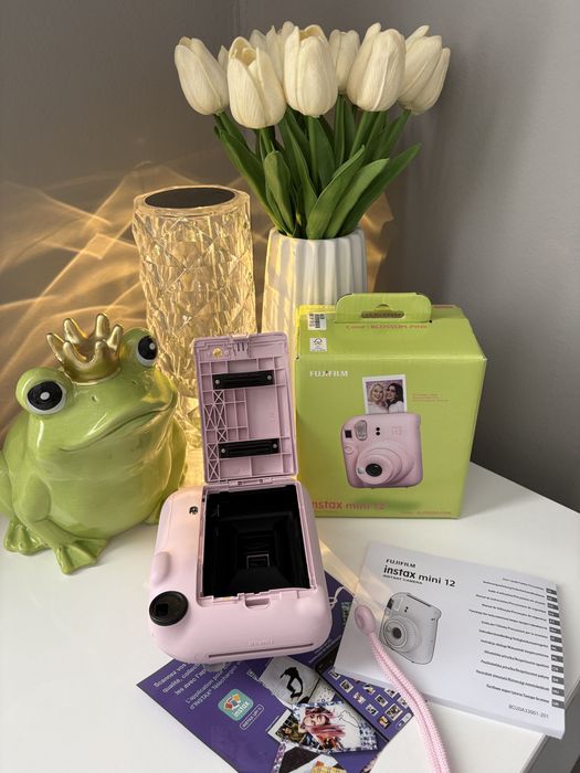 Фотоапарат за моментни снимки FUJIFILM INSTAX MINI 12 BLOSSOM PINK
