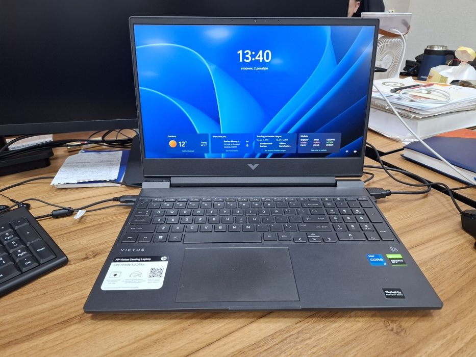 HP Victus 15 GAMING  i5 24/512 ozu/ssd 450$