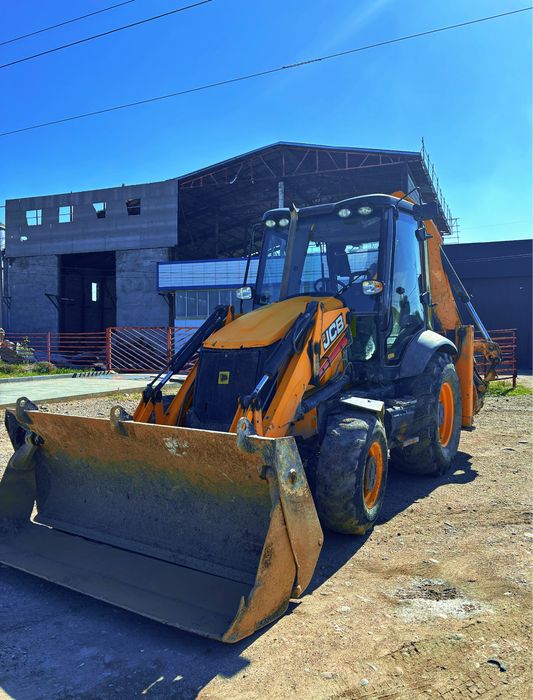 Экскавато погрузчик JCB 3cx 2012года