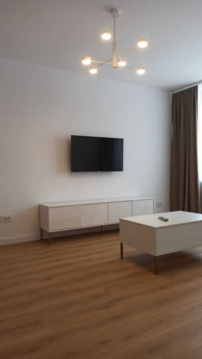 P.F. Inchiriez apartament 3 camere in centru, Piata Abator