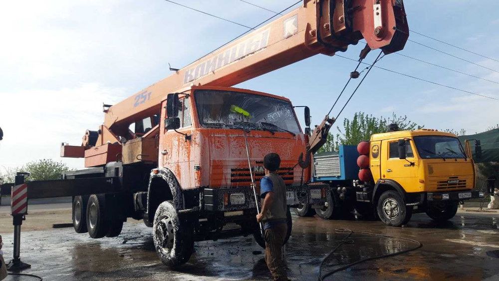 Avtokran klinsi 25 t 28 m