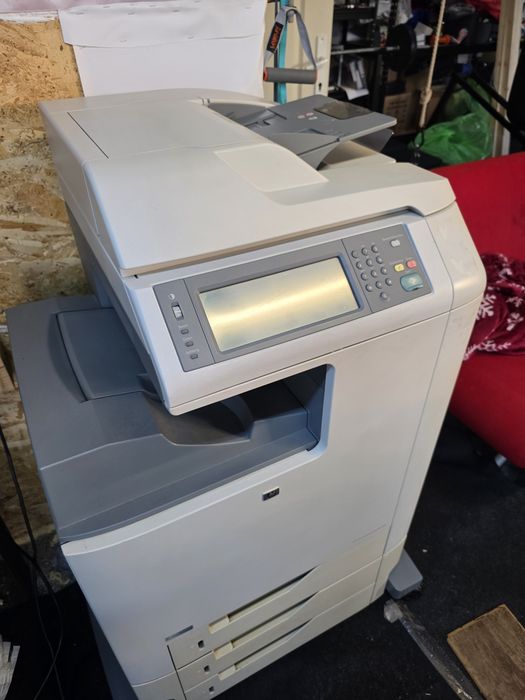 Copiator  HP Color LaserJet CM4730 multifunctional toner