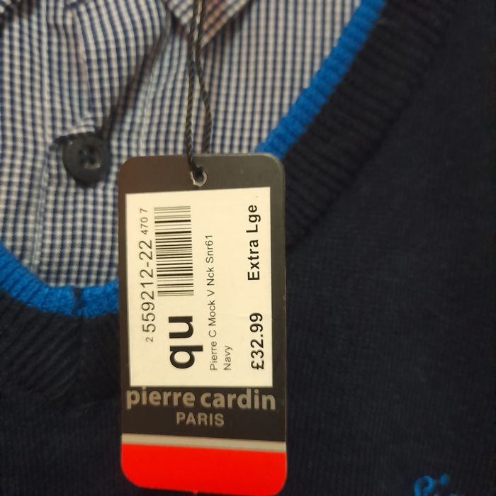 Pulover original Pierre Cardin nou