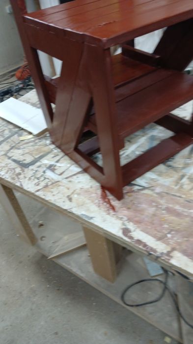 Стол-стълба и сгъваемо столче