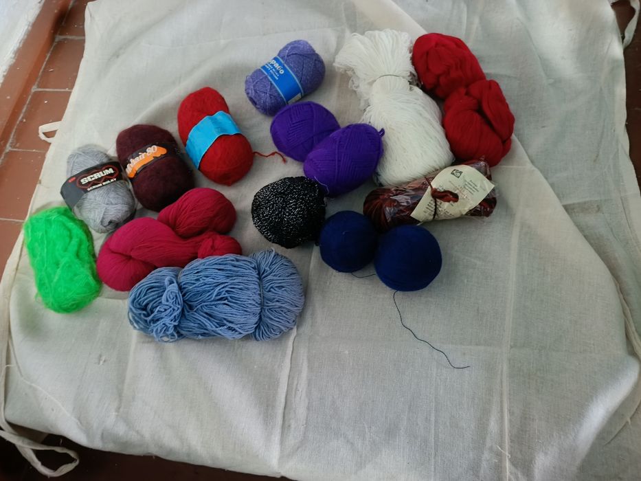 Продам пряжу, шерстяная, синтетика.