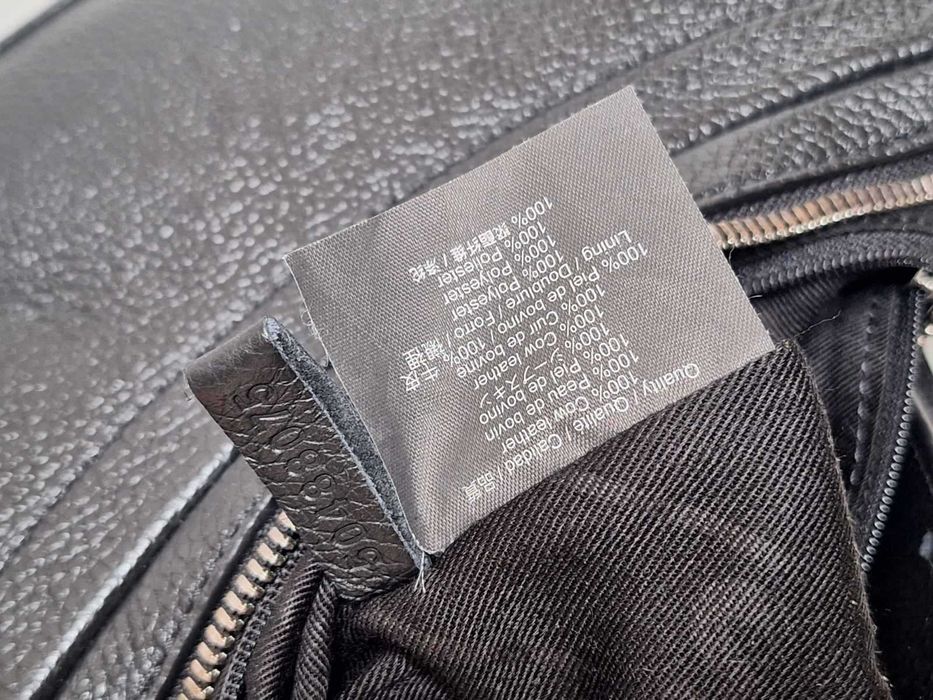 Hugo Boss оригинална чанта от естествена кожа