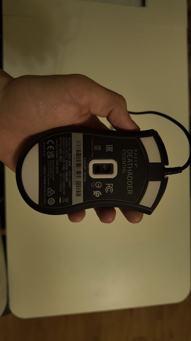 Игровая мышка Deathadder essential