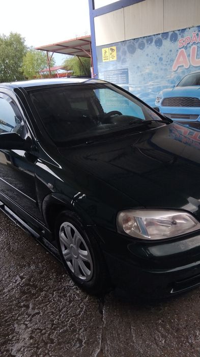 Vând Opel G 1,6 benzina