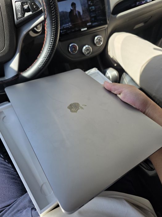 Macbook M1 air 8/256