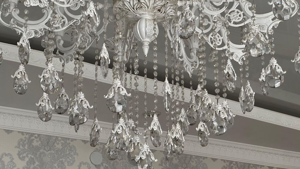 Люстра классическая