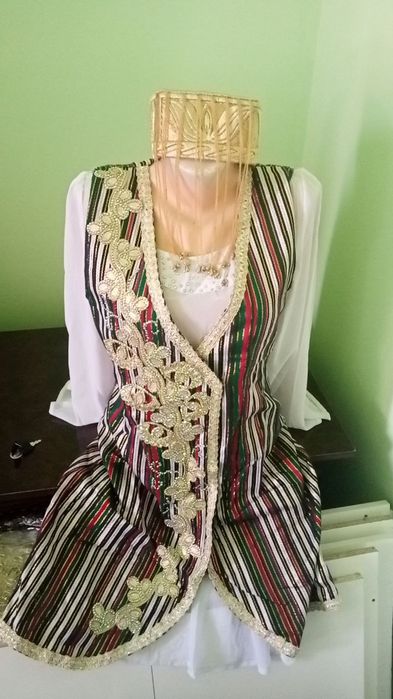 Kelinlik sarpolari sotiladi