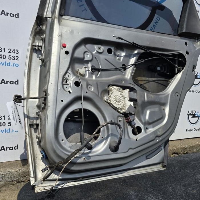 Portiera usa Z158 dreapta spate Opel Vectra C facelift