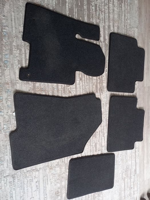 Полики автомобильные