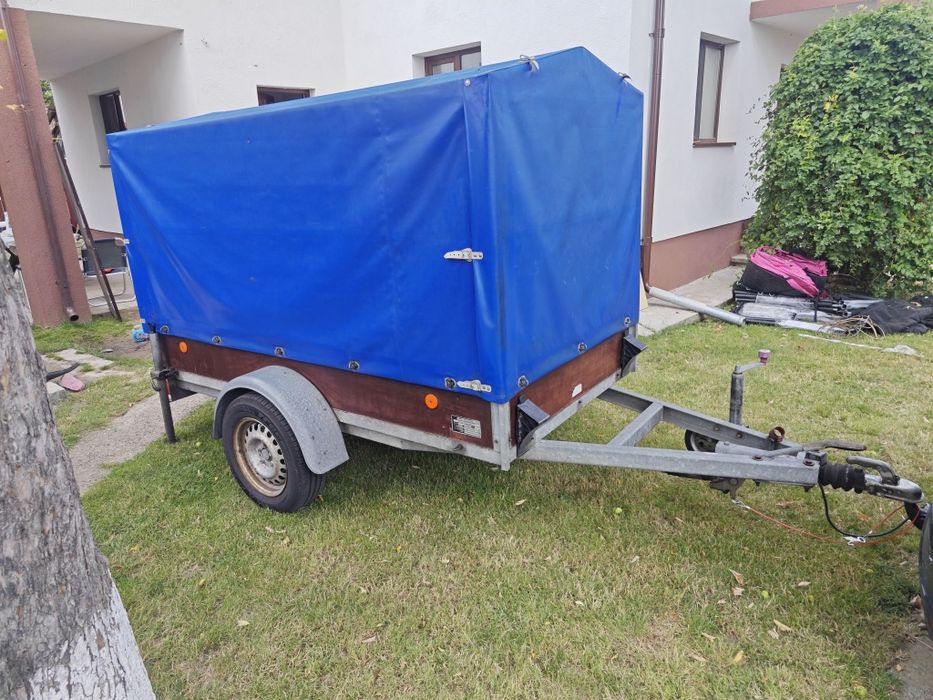 Remorcă Limburger Anhänger 1300 kg, cu sistem de frânare, An 2005