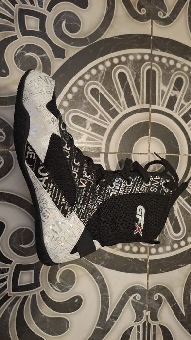 Боксерки GFX серебристый