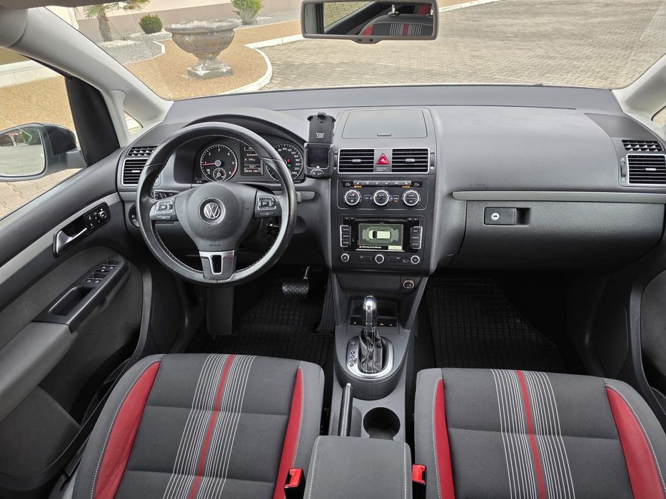 VW Touran Match 2.0 tdi 140 cp 2013 DSG