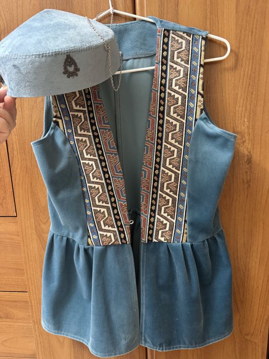 Национальная жилетка