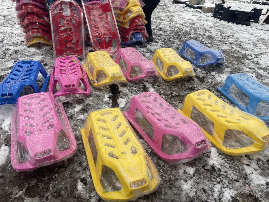 Sanie din plastic pentru copii
