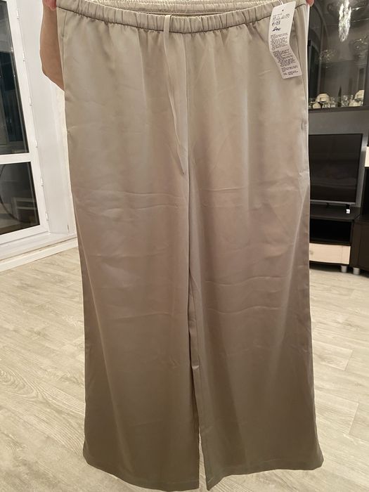 Футболки,кофты,брюки от uniqlo